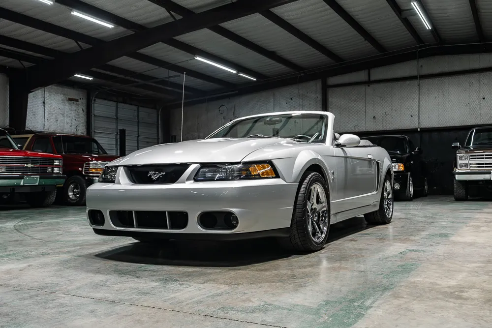 1_2004-Ford-Cobra-Silver Metallic-216718-33.jpg